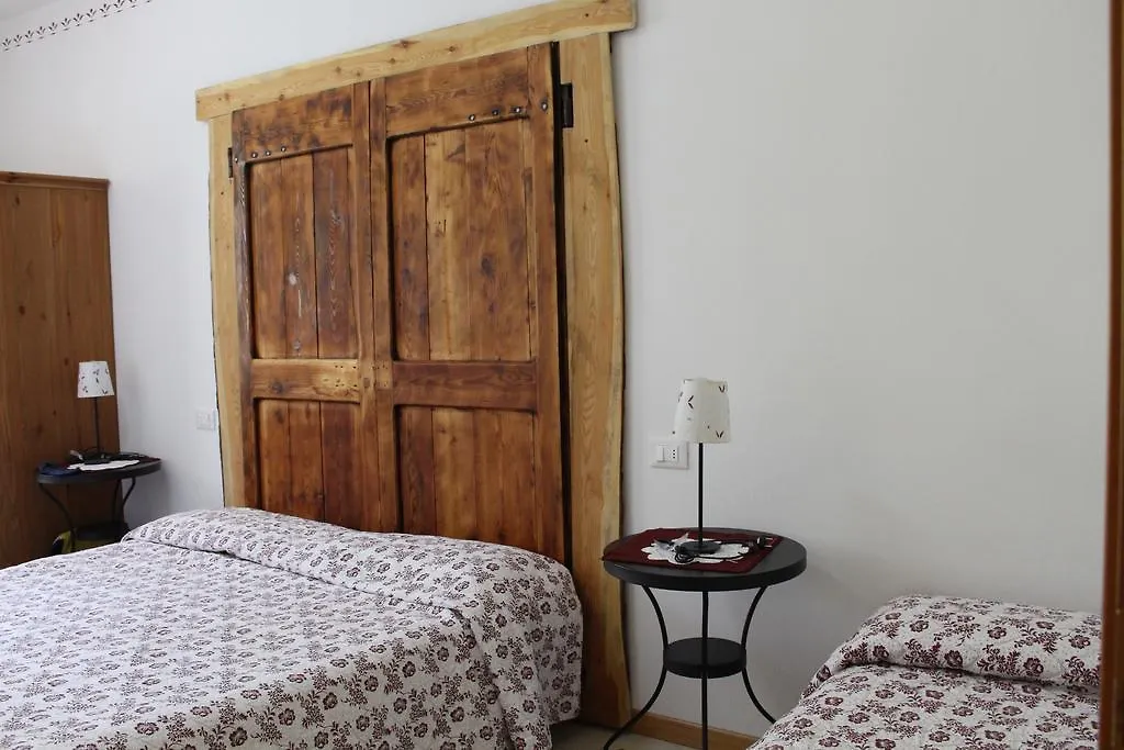 ゲストハウス B&B Navertino ボルノ イタリア